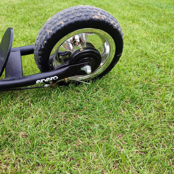 Hulajnoga Enero 10 cali