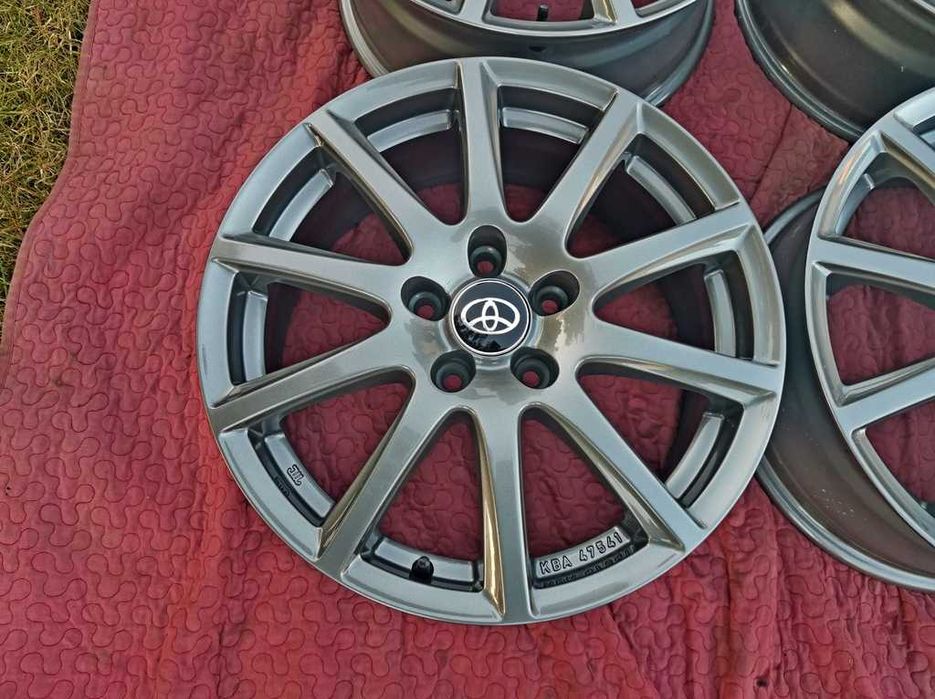 ALUFELGI 17' TOYOTA Corolla AURIS Avensis - ET47 - 5x114,3 - igła