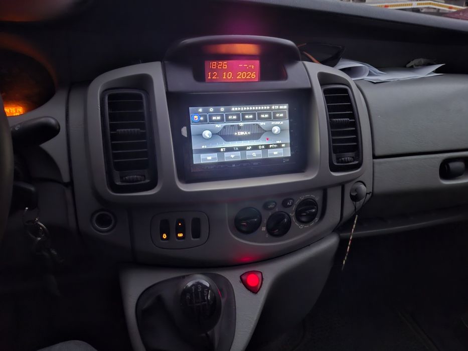 Opel vivaro piękny stan