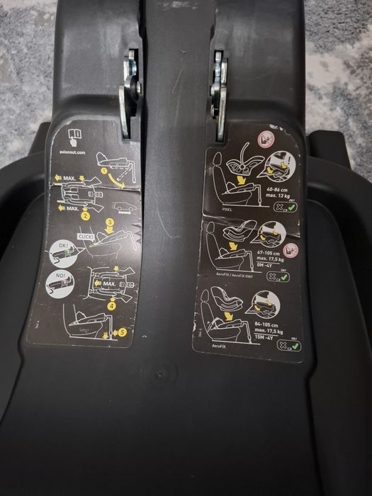 Fotelik Avionaut Cosmo z baza na ISOFIX