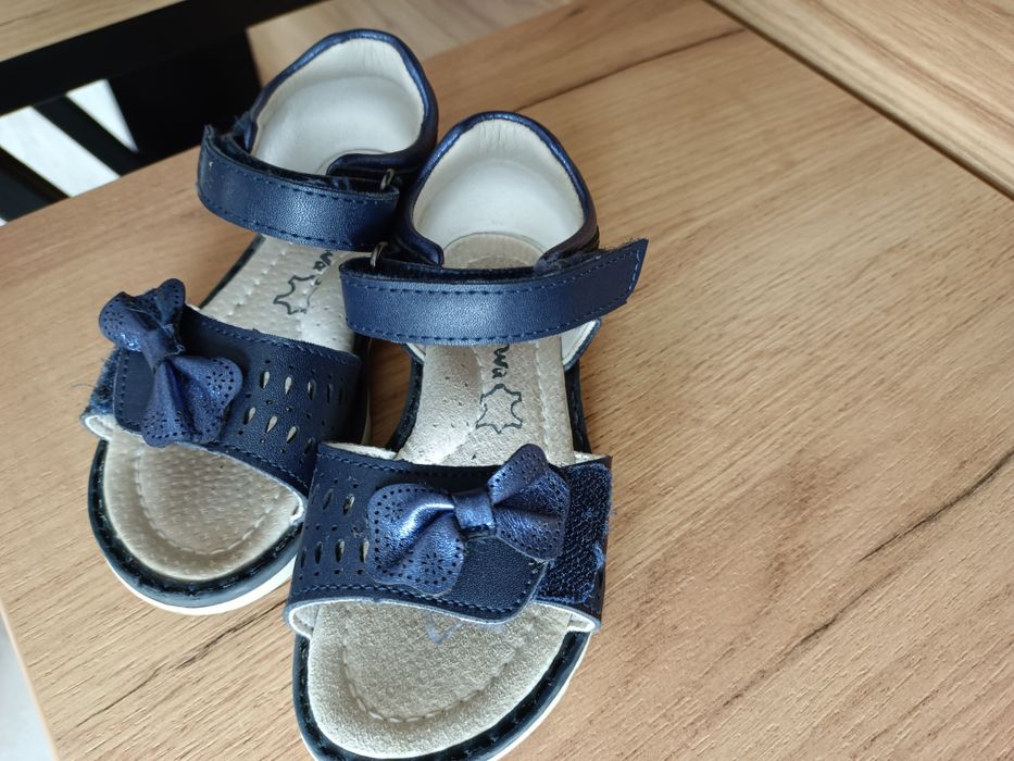 Sandały sandałki 25 Apawwa