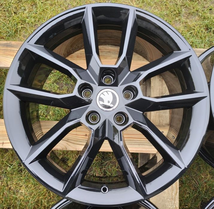 Felgi Oryginał Skoda Octavia VRS SuperB Karoq Kodiaq 7,5x18 ET51 5x112