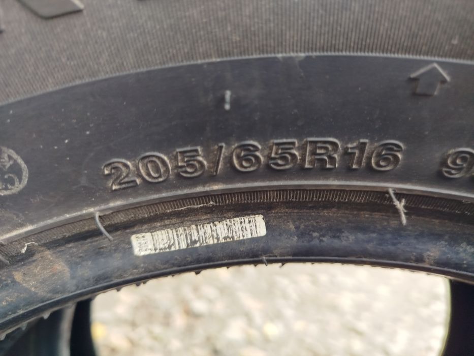 Продам шини пару майже нові їздили один місяць