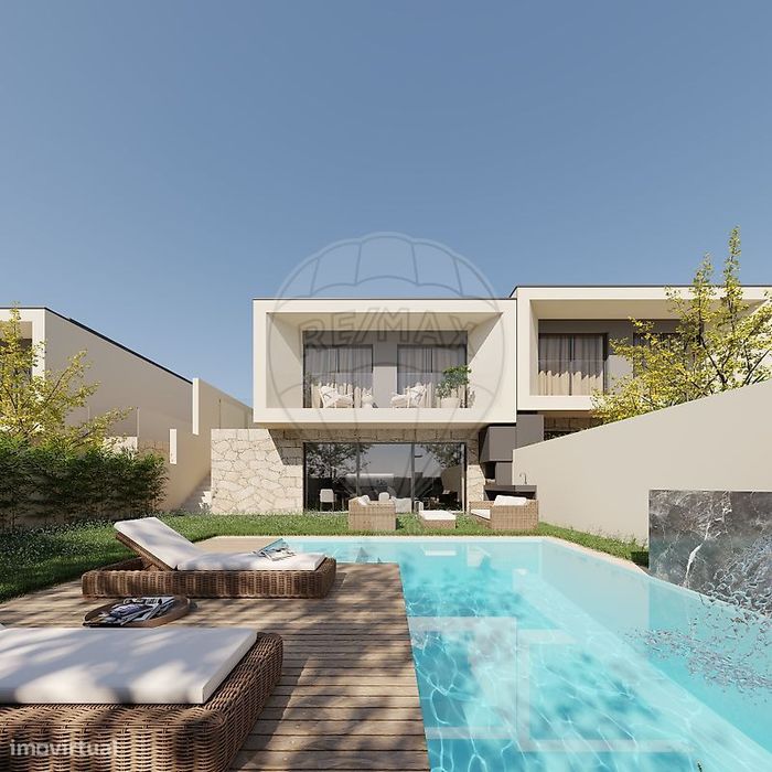 Moradia T4 para venda