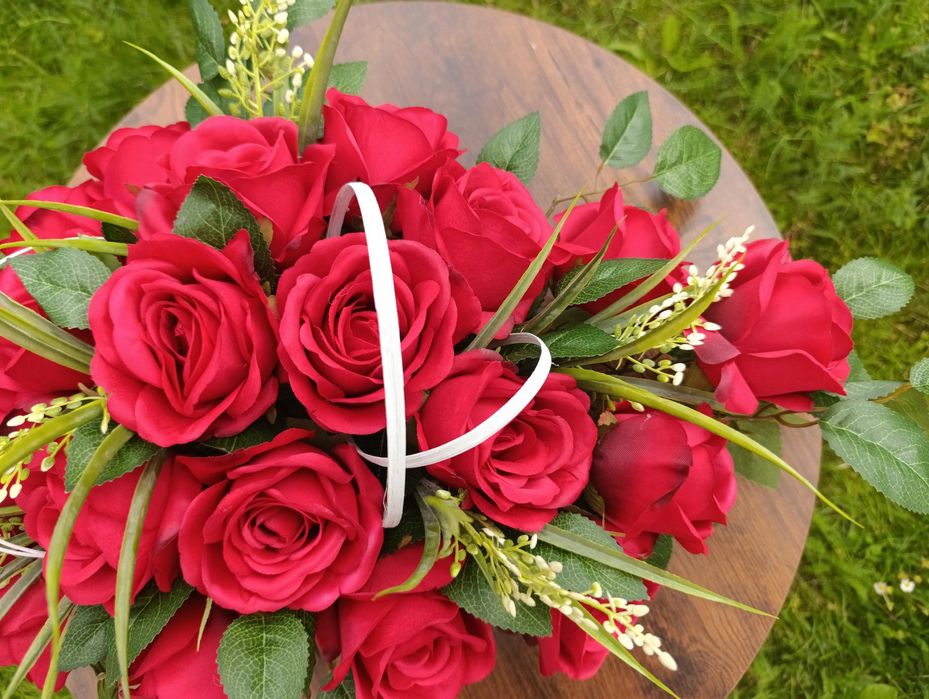 Stroik wiązanka róże premium sztuczne kwiaty bukiet na grób cmentarz