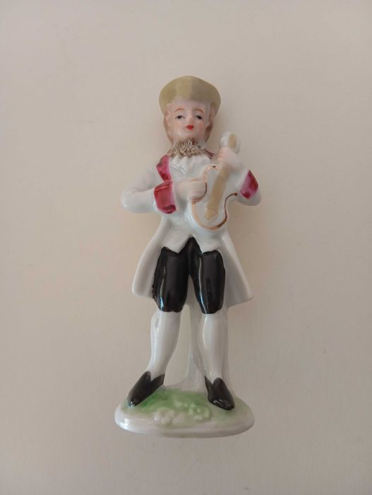 Figura antiga em porcelana de um Violinista made in Japan