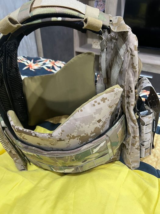 AOR1 AVS Creed original size large