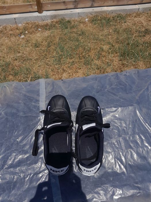 Tenis pretos número 39 novos