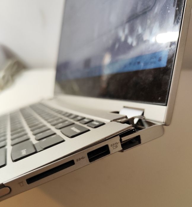 Lenovo IdeaPad C340-14 i3-8145U/8GB/240/Win10 Dotyk