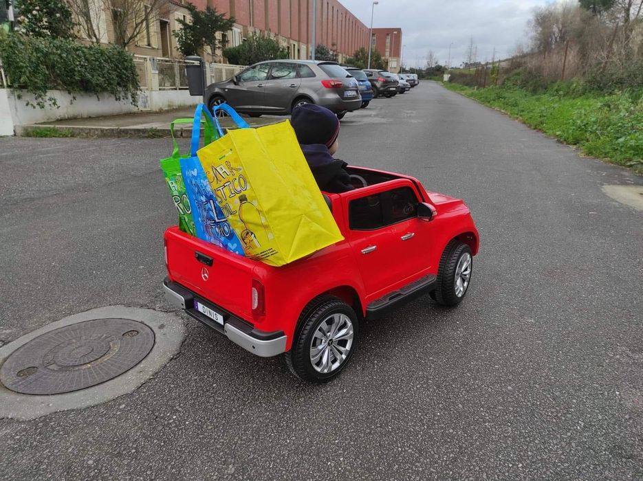 Mercedes X- Classe Pickup 12V com controlo remoto