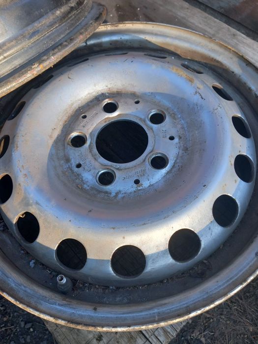 Диски Kromag 8330 на Mercedes Vito