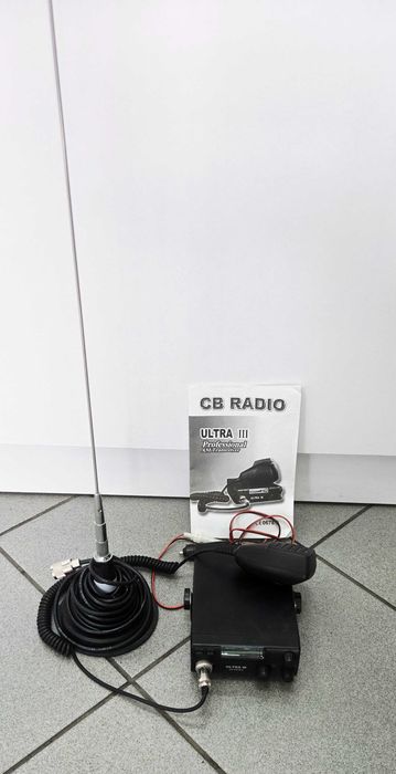 CB Radio Ultra III i Antena