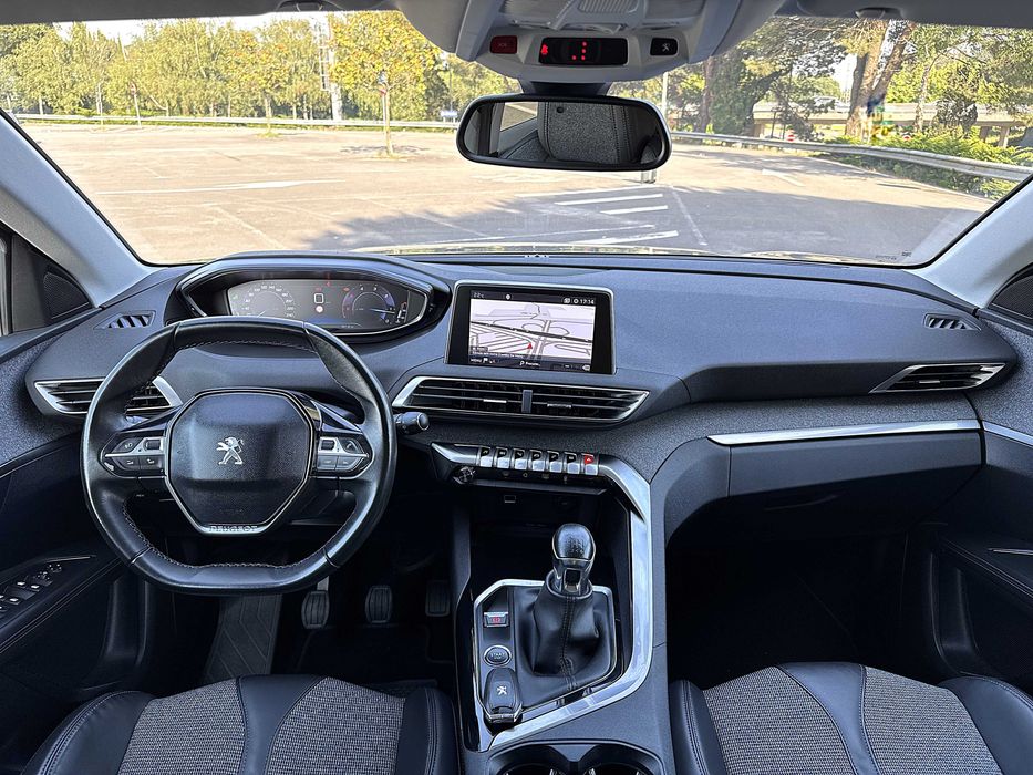 Peugeot 3008 1.5 BlueHdi Allure Pack J19 Full Extras