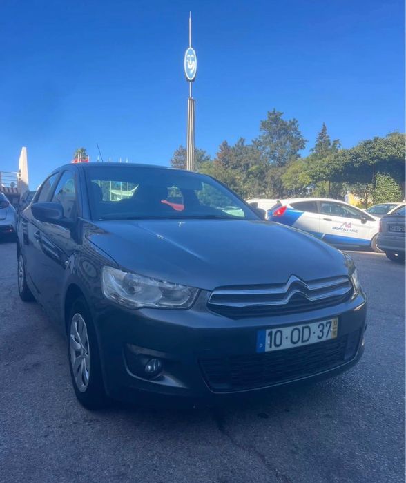 Urgente- Citroën C-Elysée 1.2 em bom estado geral