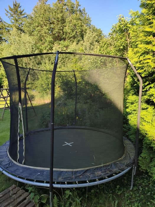 Trampolina ogrodowa