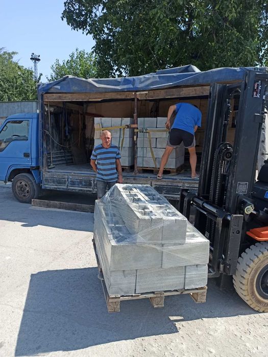 Шлакоблок,полублок вибропрессованый