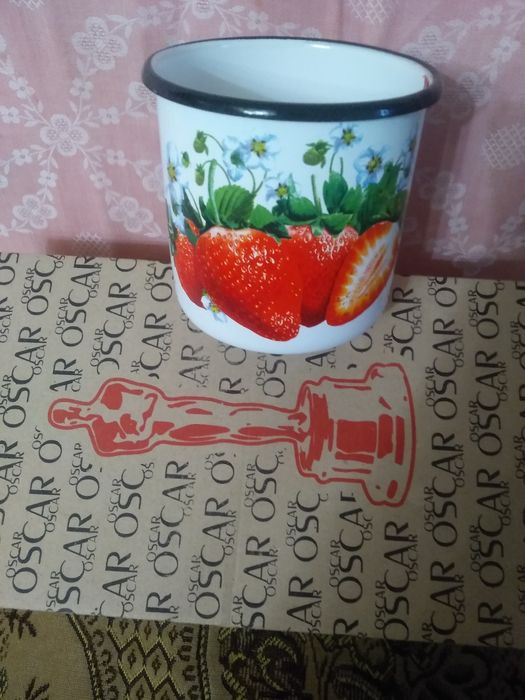 Продам  Хрустальную вазу. Новую с этикеткой