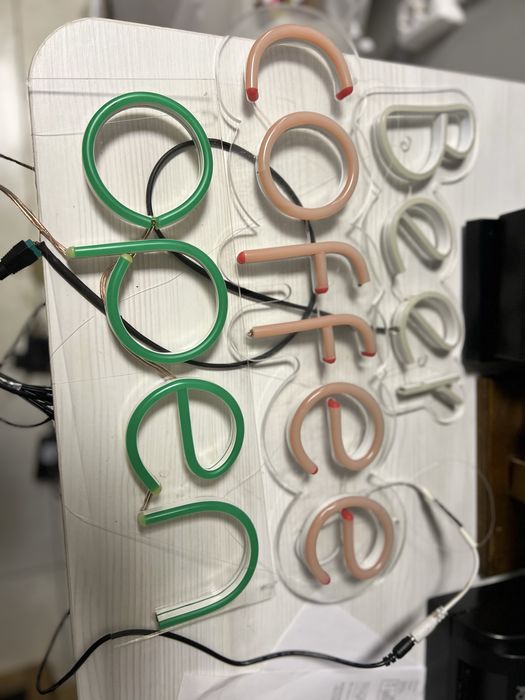 Неонові вивіски для кафе