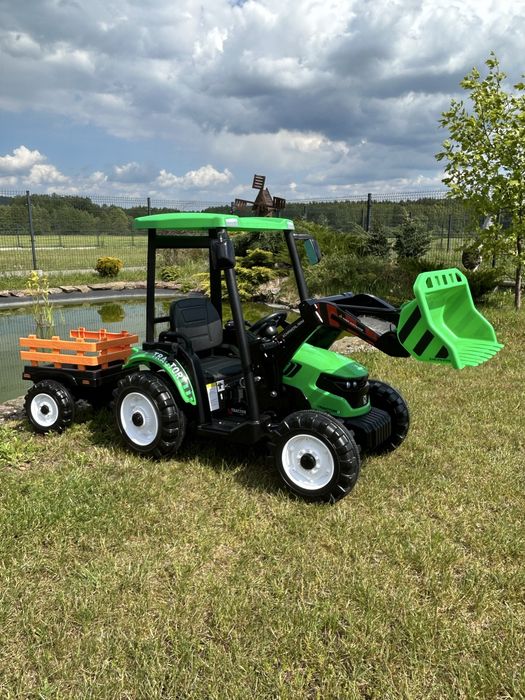 MEGA Traktor na akumulator dla dzieci Z Przyczepą 24V 2x200W Zielony