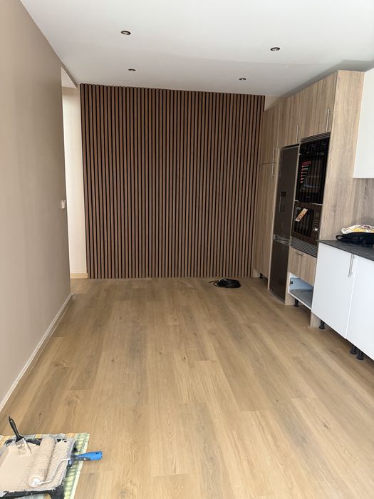 Alugo casa terrea T2 com garagem