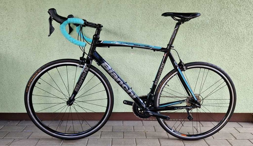 BIANCHI VIA NIRONE alu carbon 105 11s szosa endurance SUPER STAN r57