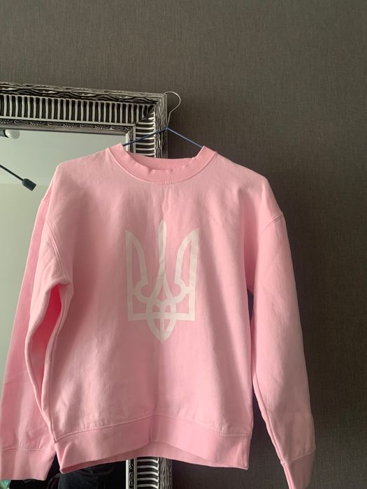 Love Moschino Рожевий світшот худі з тризубом