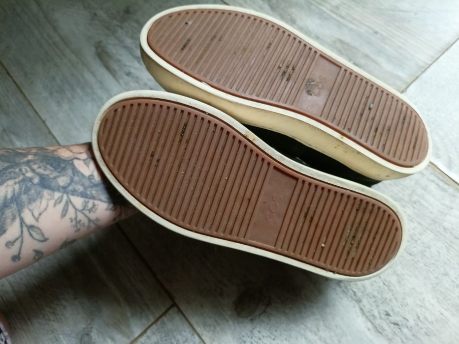 Wsuwane buty skórzane COS, rozmiar 37