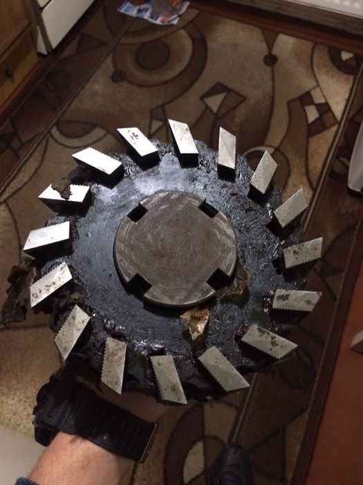 Продам фрезу