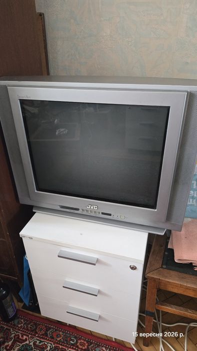 Телевізор JVC з приставкою Т2