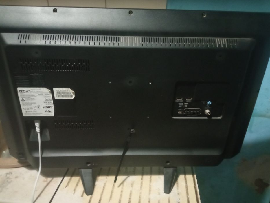 Telewizor Philips 32" na części
