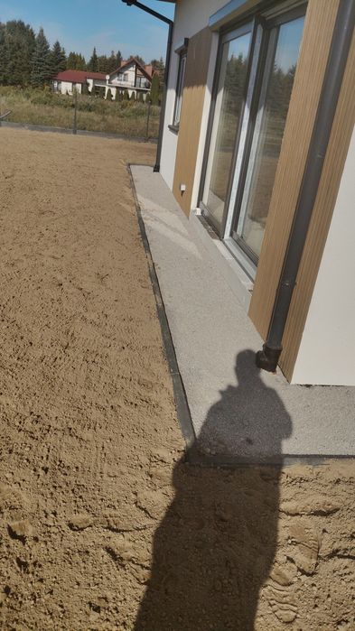 Usługi minikoparka 3 tony oraz wywrotką 3.5 tony i koparką 12 ton