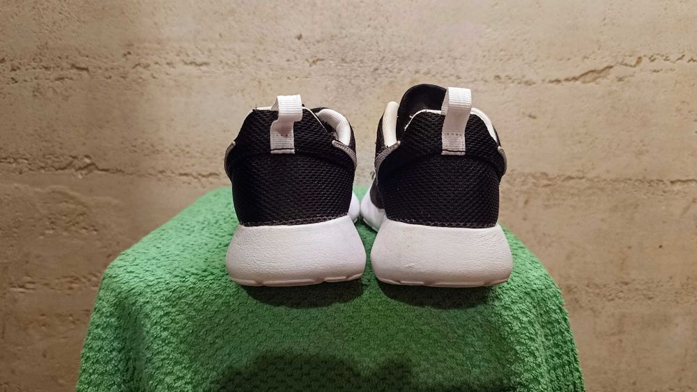 Sneakersy NIKE ROSHE ONE r.37,5 stan bardzo dobry