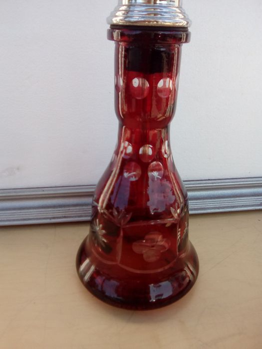 Peça decorativa em vidro e metal