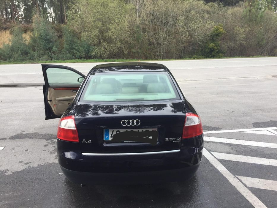 Automóvel  familiar