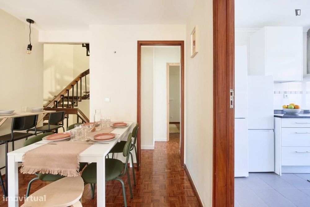 Quarto - localizado em Alvalade Lisbon