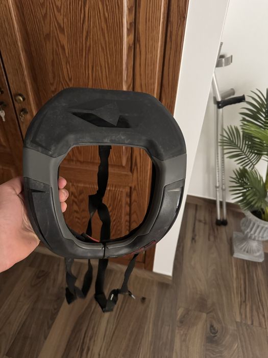 Cervical EVS R4 em bom estado