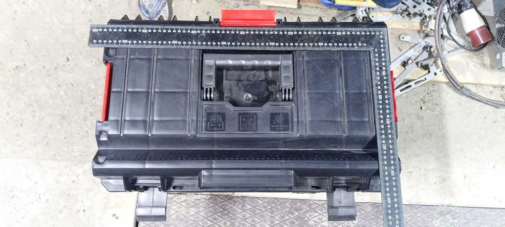 Портативна зарядна станція Power Bank PB4000 3.9 кВт