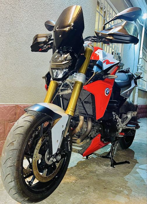 F900R BMW 2019 street