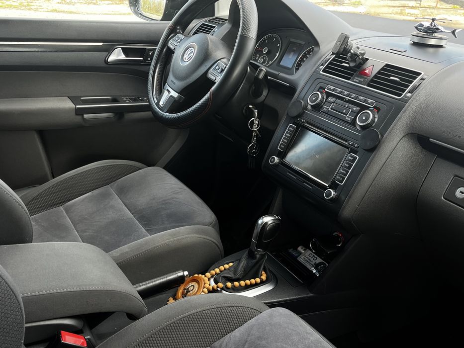 Volkswagen Touran 2.0TDI AVTOMAT