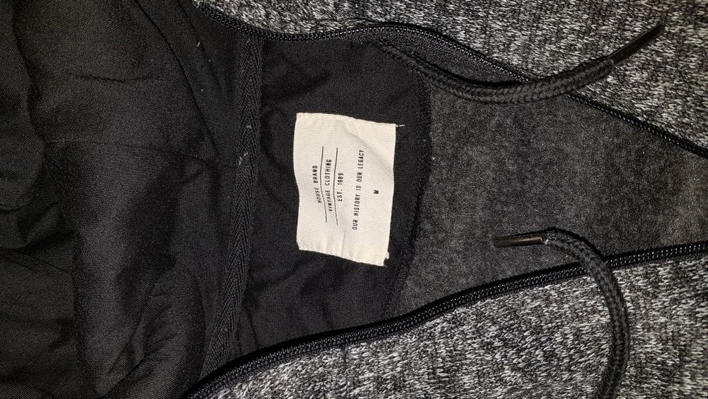 Bluza M  z kapturem ciepła HOUSE melanż