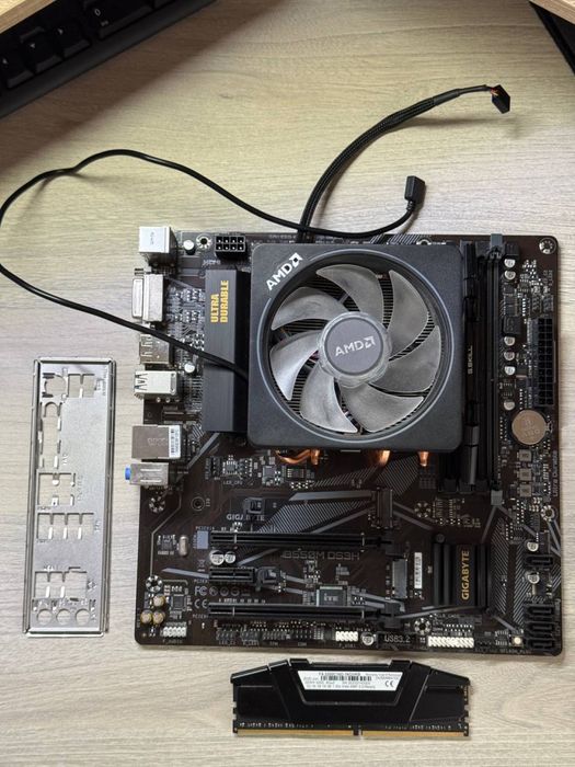 AMD Ryzen 5 5600, Gigabyte B550M DS3H, G.Skill DDR4 16GB(2х8)