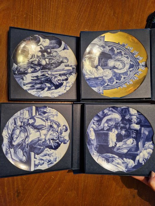 Pratos de natal em porcelana portuguesa das Coleções Philae