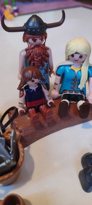 Playmobil Vikings Astrid e Dragão, e outros