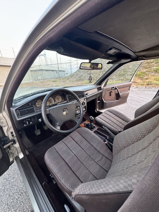 Mercedes-Benz 190D