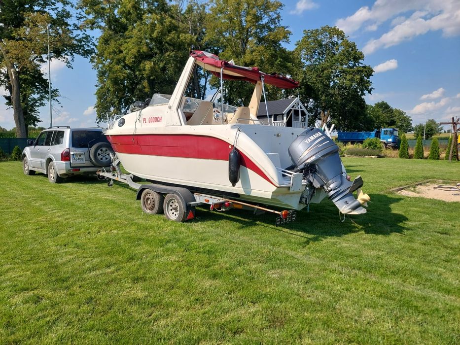Jacht Motorowy z kabiną Delfin 650 silnik Yamaha 100km