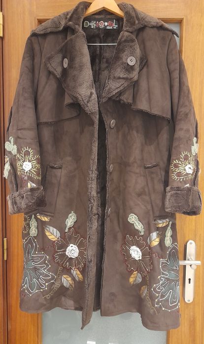 Casaco em pele de pêssego