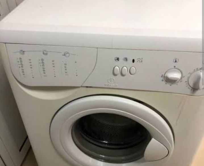 Стиральная машина Indesit