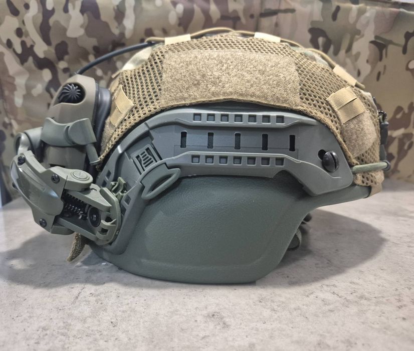 Військовий балістичний щолом MICH 2000 із захистом вух та скроні + тактичні активні навушники Walkers рівень захисту NIJ IIIA. Олива