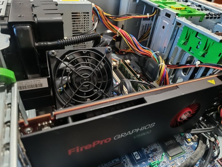 PC Gaming / Workstation / Windows 10 + Xeon X5670 + FirePro V5900 / 8GB RAM / Water Cooler