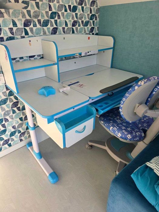 Продам дитячий стіл Evo-kids TH-360 Plus Blue б/у